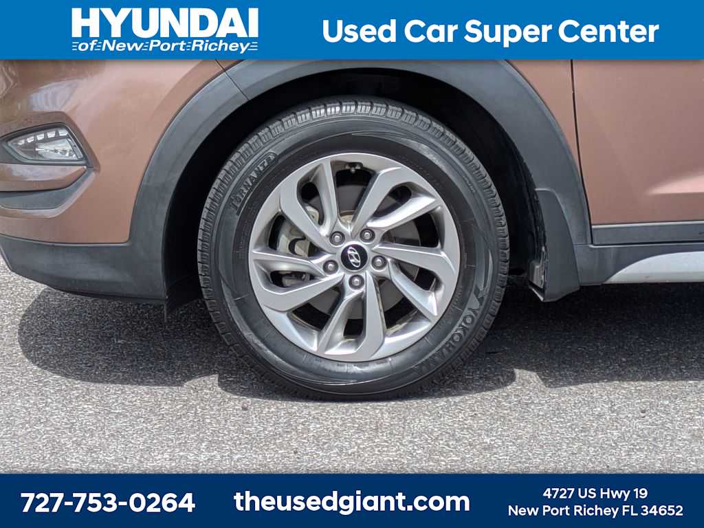 Thumbnail: 2017 Hyundai Tucson - 10