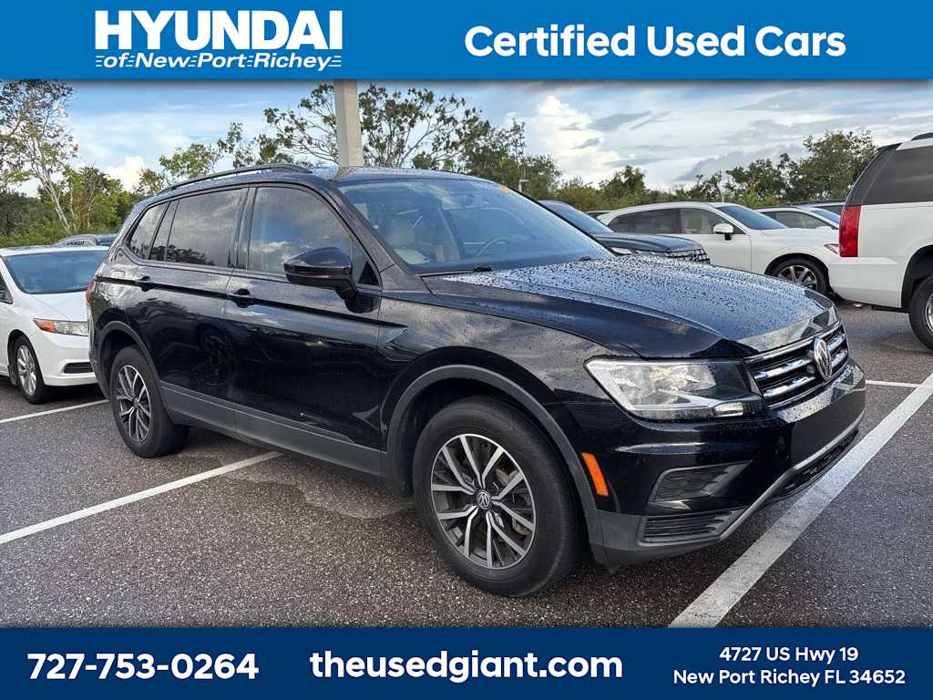 Thumbnail: 2021 Volkswagen Tiguan - 4