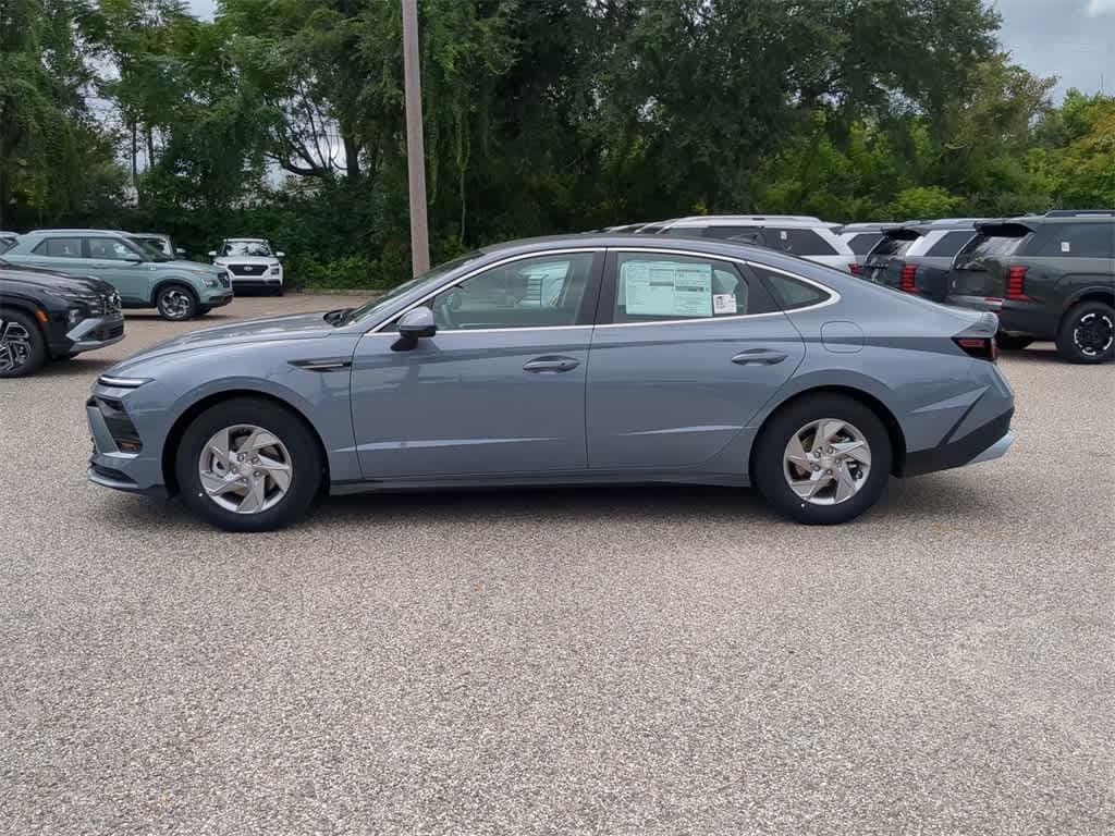 New 2026 Hyundai Sonata SE Sedan