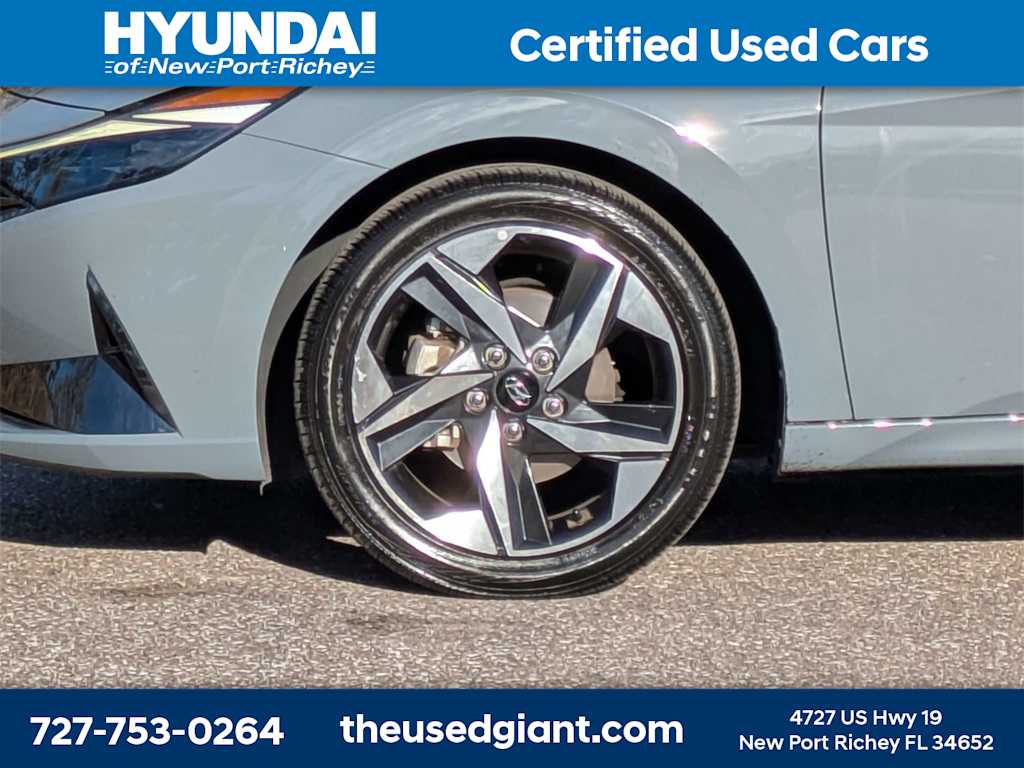 Thumbnail: 2023 Hyundai Elantra - 10