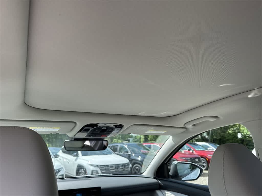 2025 Hyundai Tucson Limited 18