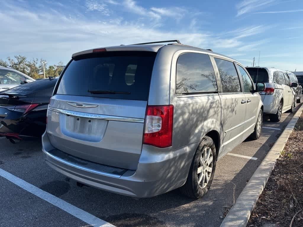 Used 2016 Chrysler Town & Country Touring Van LWB Passenger Van