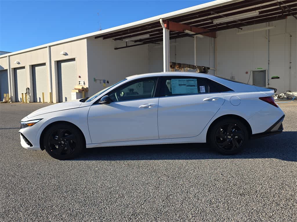 Thumbnail: 2026 Hyundai Elantra - 3