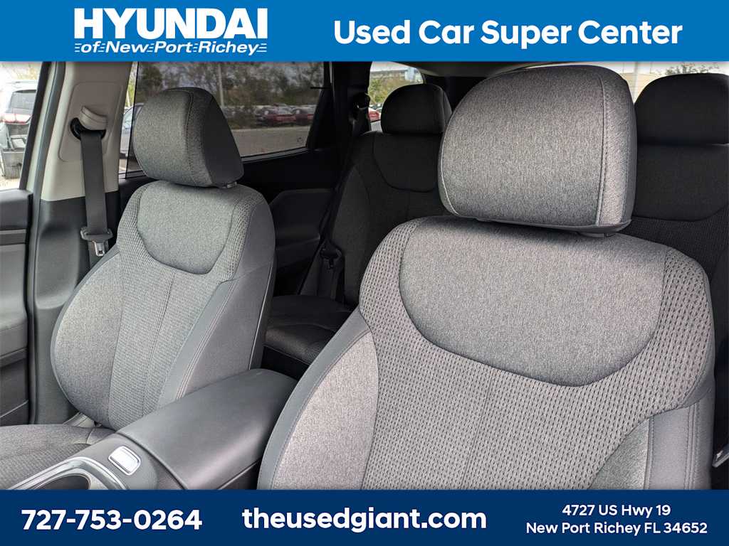 Thumbnail: 2022 Hyundai Santa Fe - 7