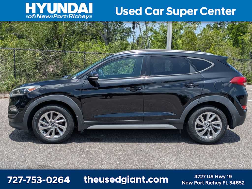 Thumbnail: 2017 Hyundai Tucson - 2