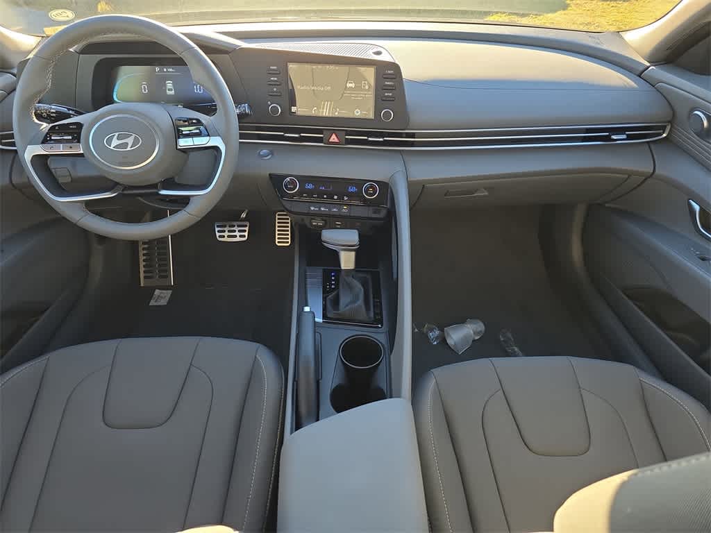 Thumbnail: 2026 Hyundai Elantra - 17