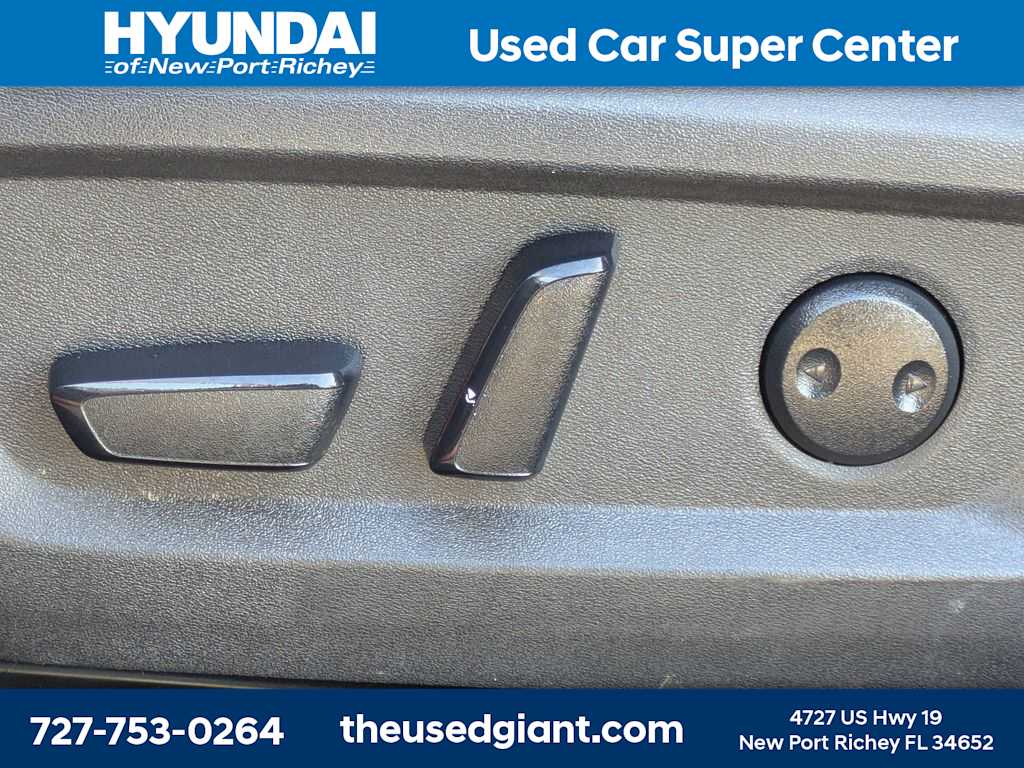 Thumbnail: 2022 Nissan Rogue - 24