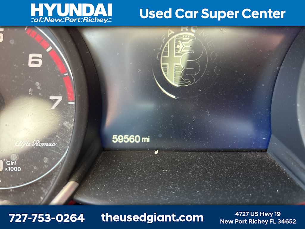 Thumbnail: 2019 Alfa Romeo Giulia - 10