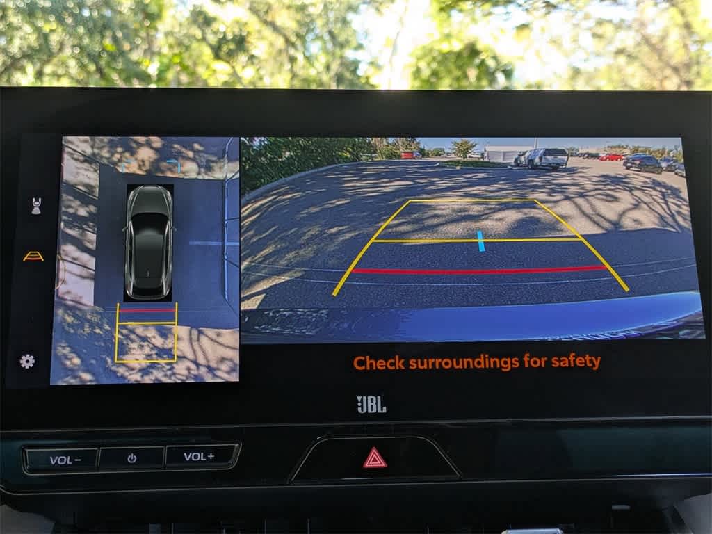 Thumbnail: 2024 Toyota Venza - 28