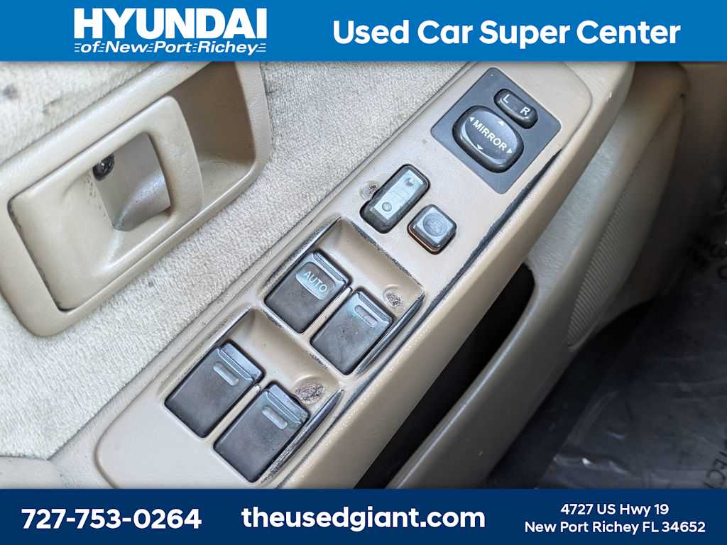 Thumbnail: 2002 Toyota Tacoma - 24