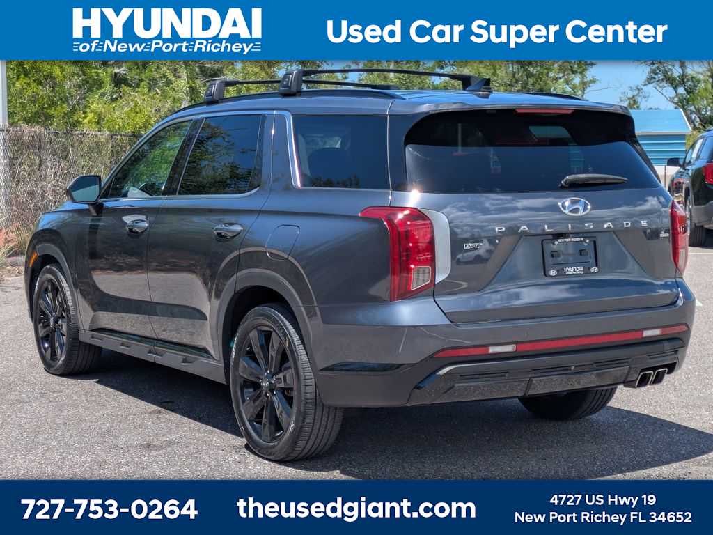 Thumbnail: 2024 Hyundai Palisade - 3