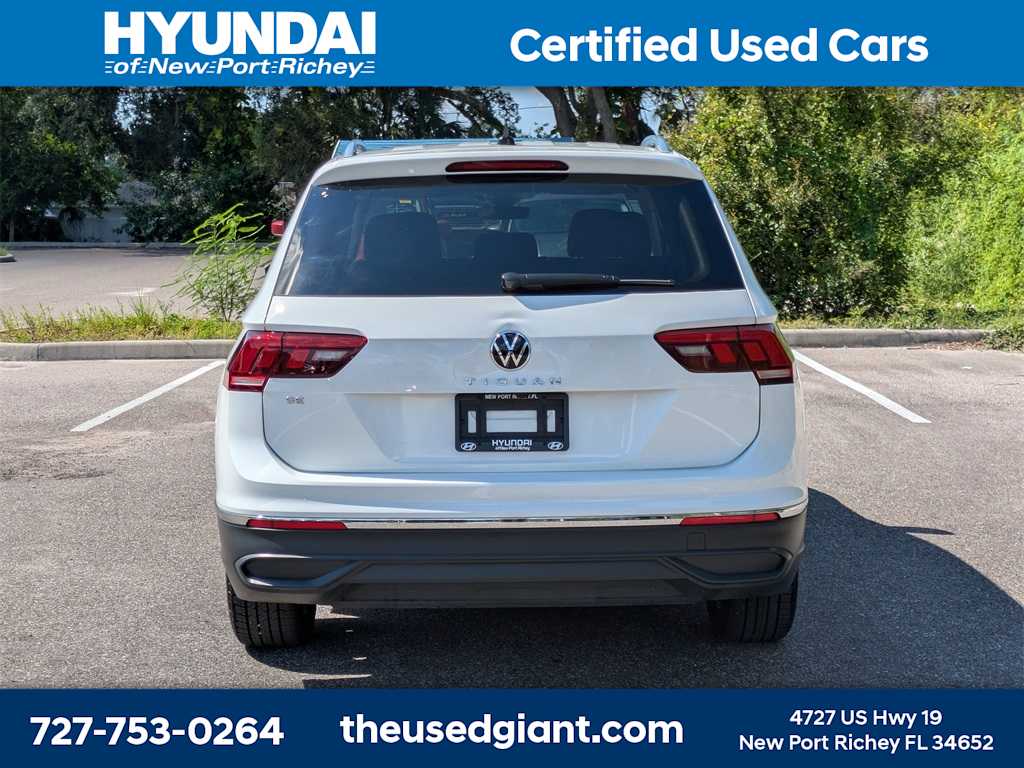 Thumbnail: 2024 Volkswagen Tiguan - 4