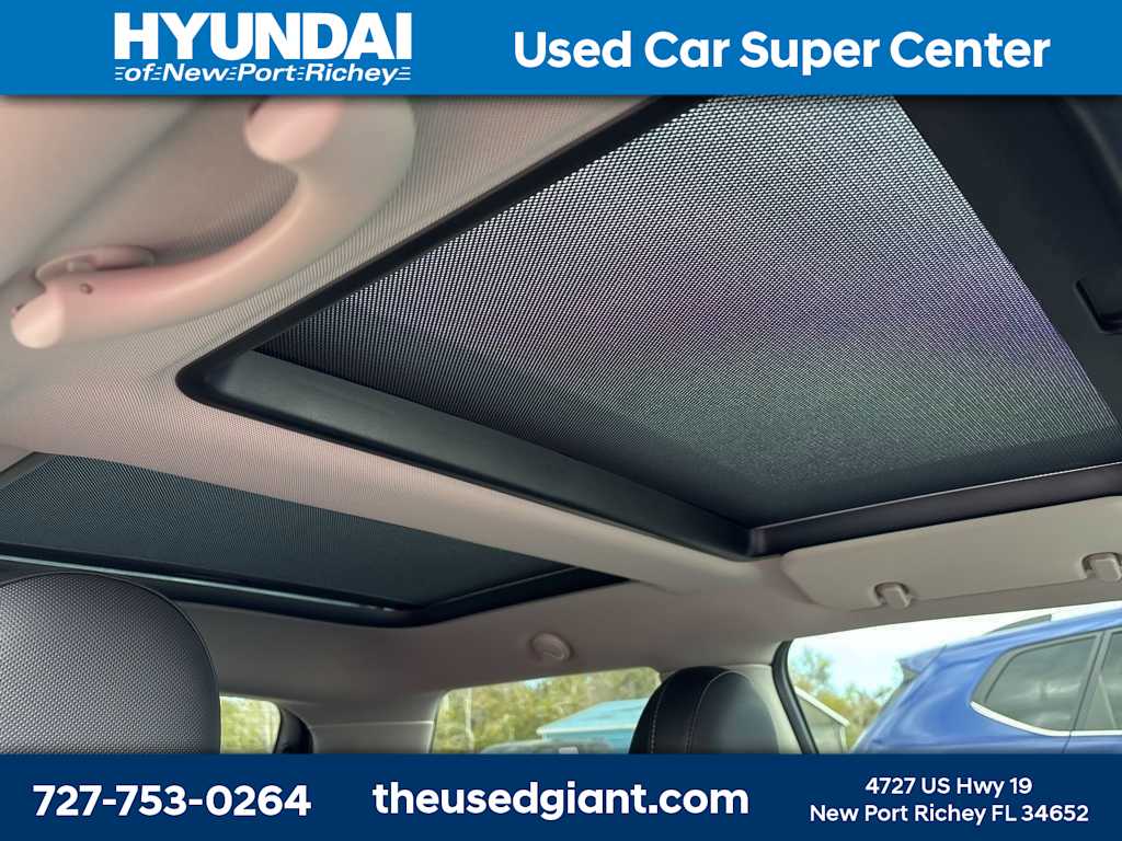 Thumbnail: 2016 MINI Cooper Hardtop - 9