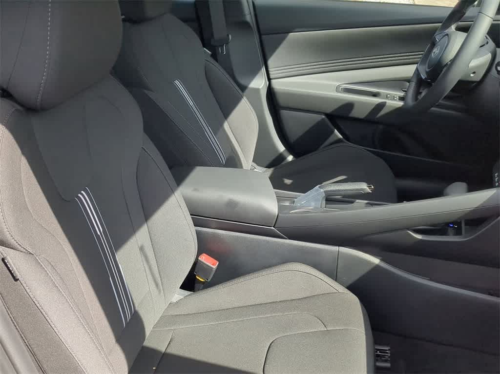 Thumbnail: 2026 Hyundai Elantra - 21