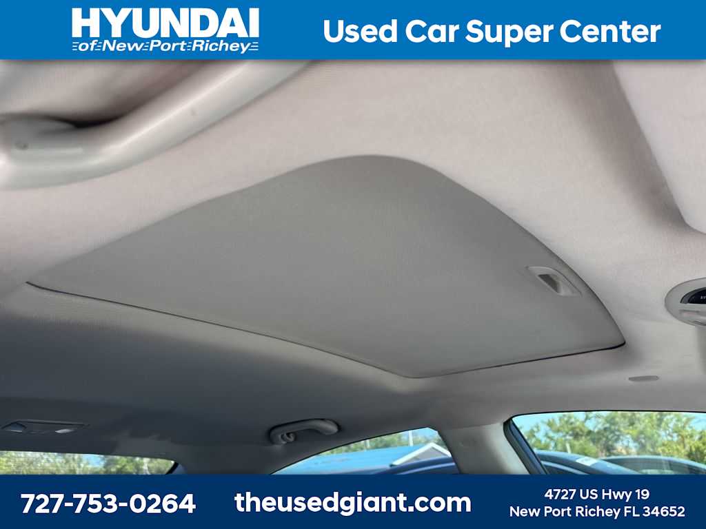 Thumbnail: 2014 Hyundai Sonata - 9