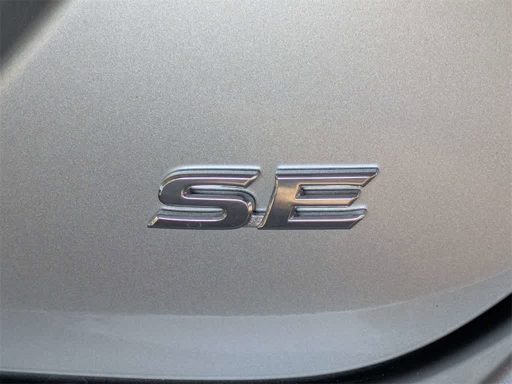 Thumbnail: 2023 Toyota Camry - 12