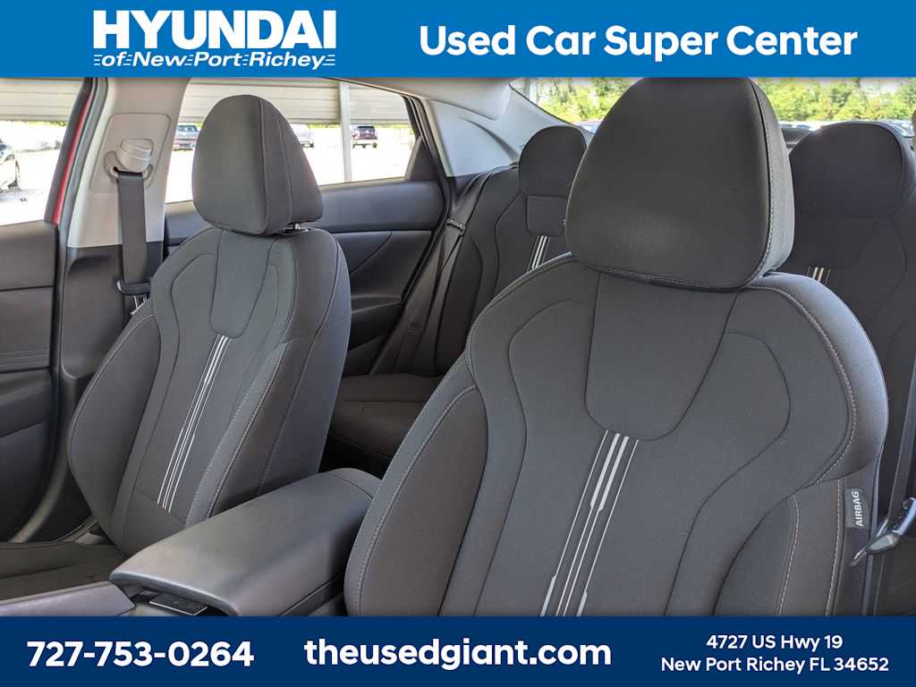 Thumbnail: 2023 Hyundai Elantra - 7