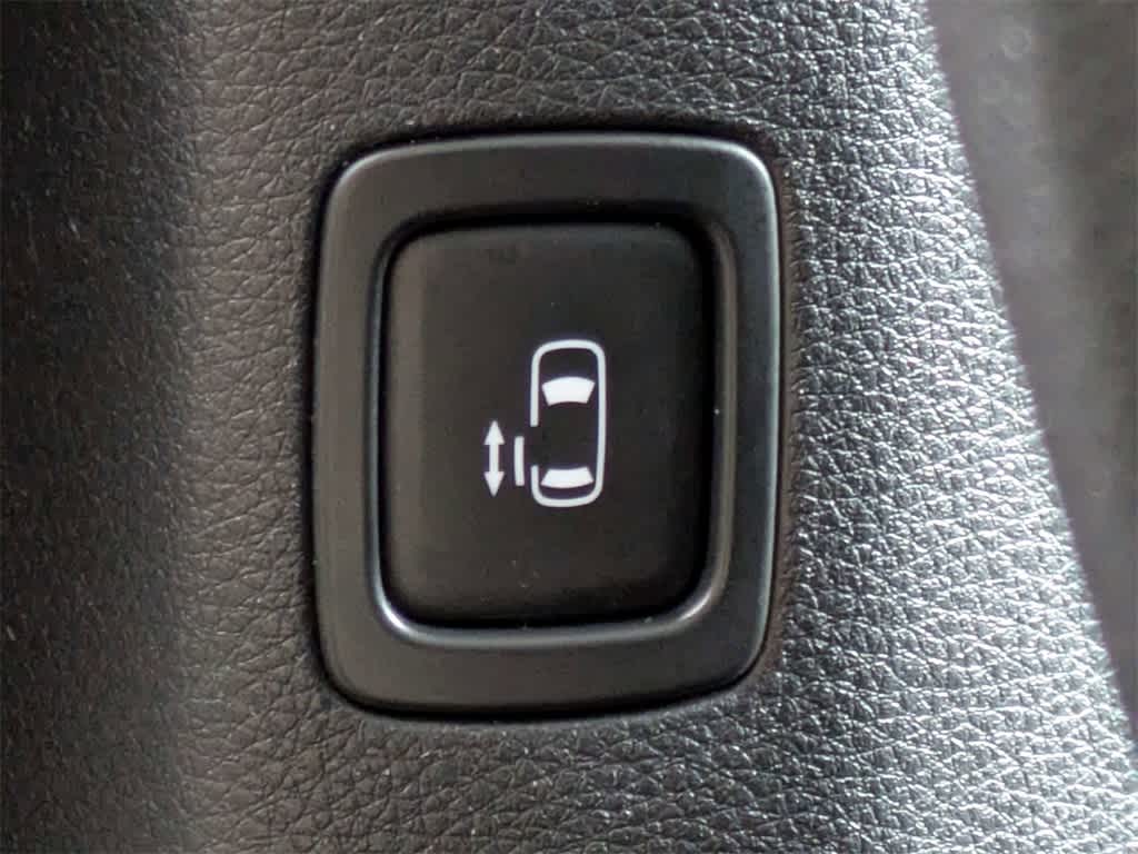 Thumbnail: 2024 Kia Carnival - 18