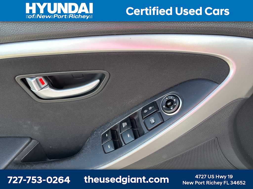 Thumbnail: 2014 Hyundai Elantra - 9