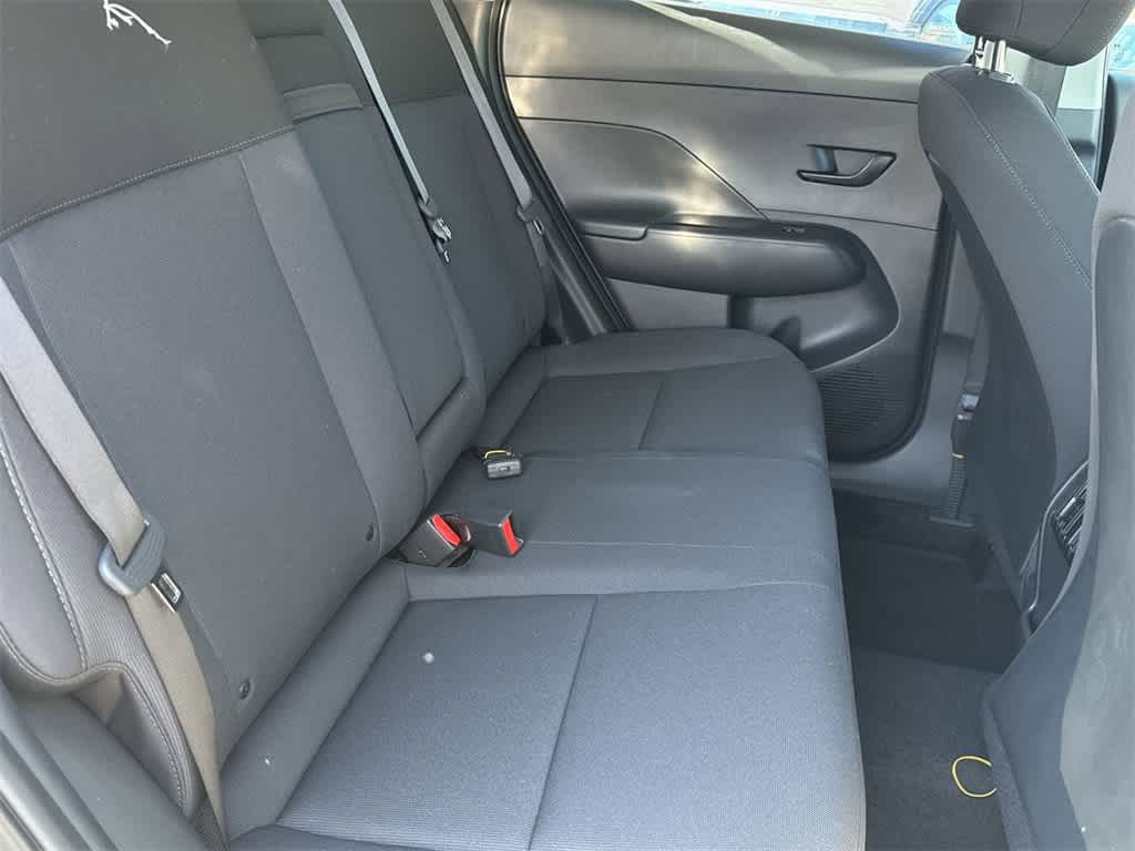 2025 Hyundai Kona SEL 19