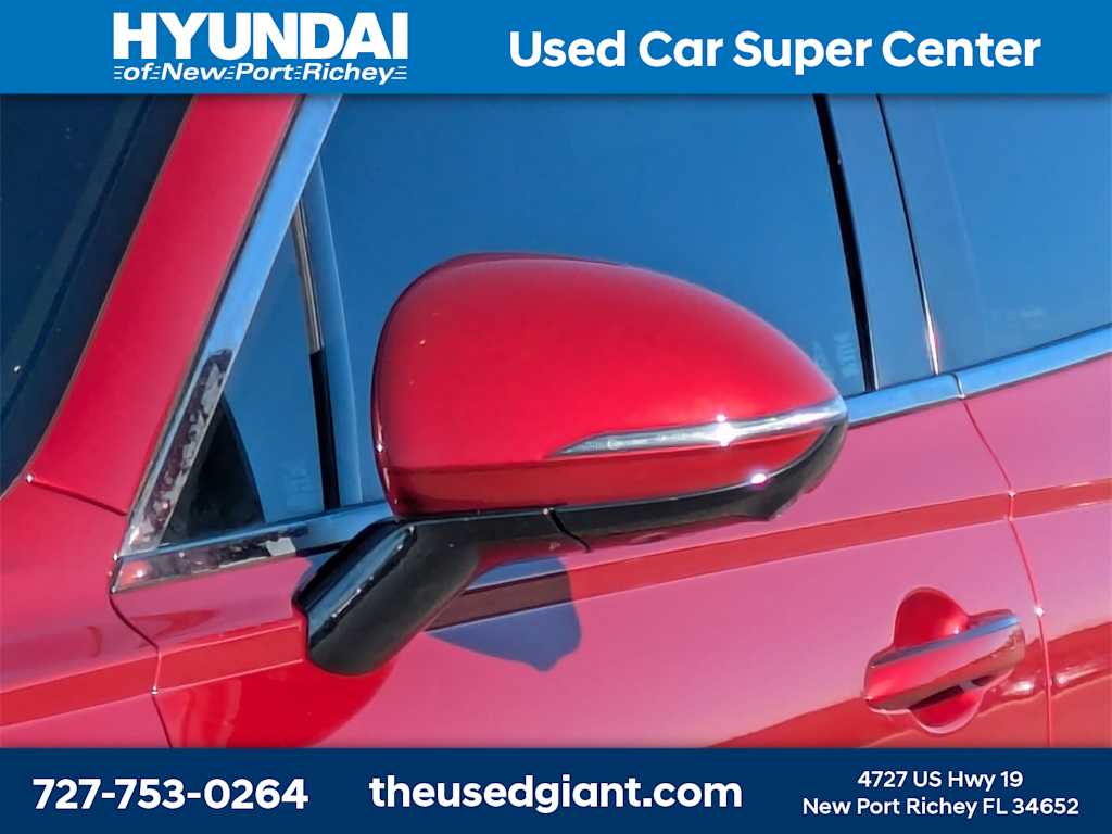 Thumbnail: 2022 Genesis GV70 - 11