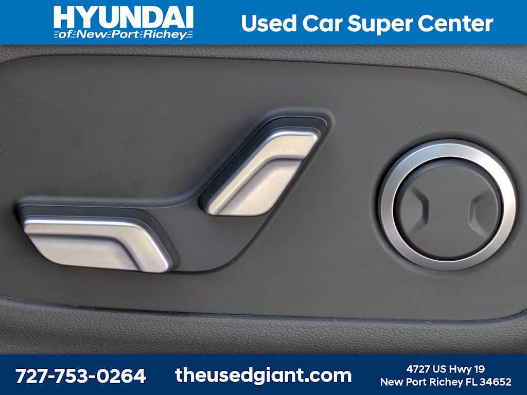 Thumbnail: 2025 Hyundai Santa Fe - 25