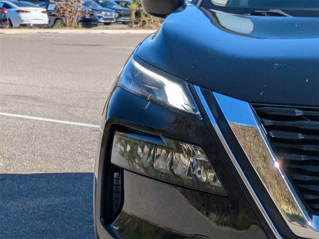 Thumbnail: 2021 Nissan Rogue - 9