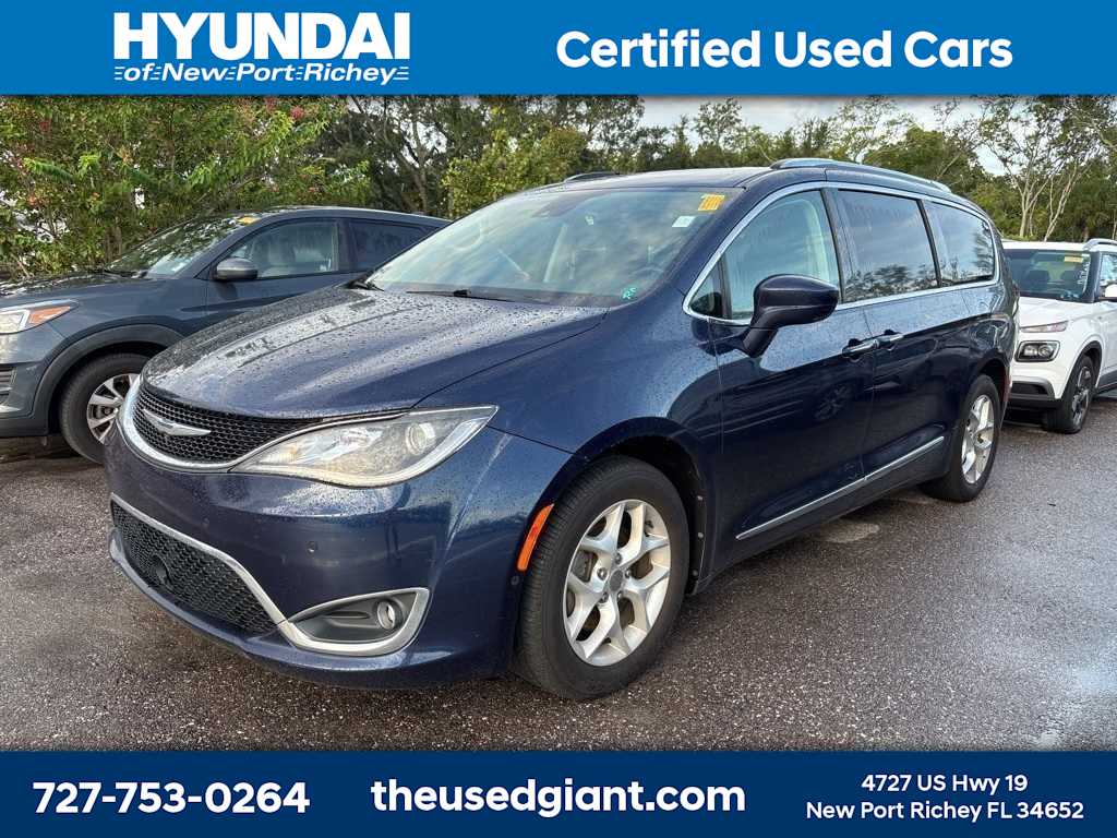 2017 Chrysler Pacifica  -
                  New Port Richey, FL