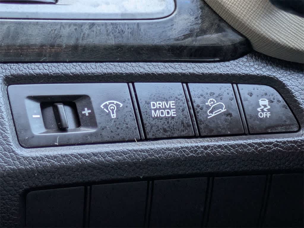 Thumbnail: 2017 Hyundai Santa Fe - 26