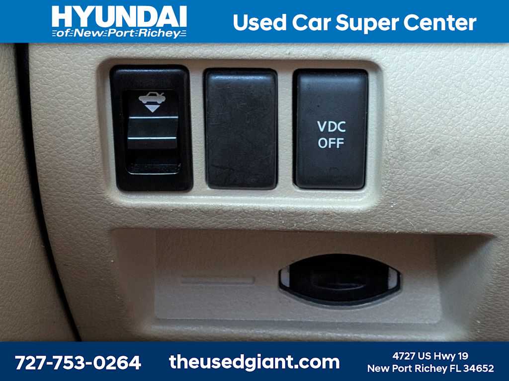 Thumbnail: 2010 Nissan Altima - 27