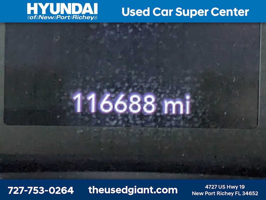 Thumbnail: 2020 Chrysler Voyager - 40