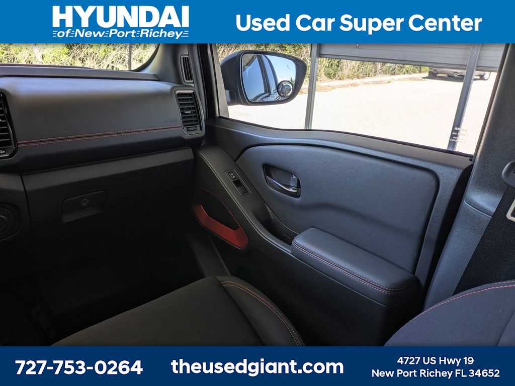 Thumbnail: 2022 Nissan Frontier - 19