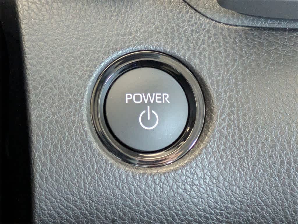 Thumbnail: 2025 Toyota Camry - 39