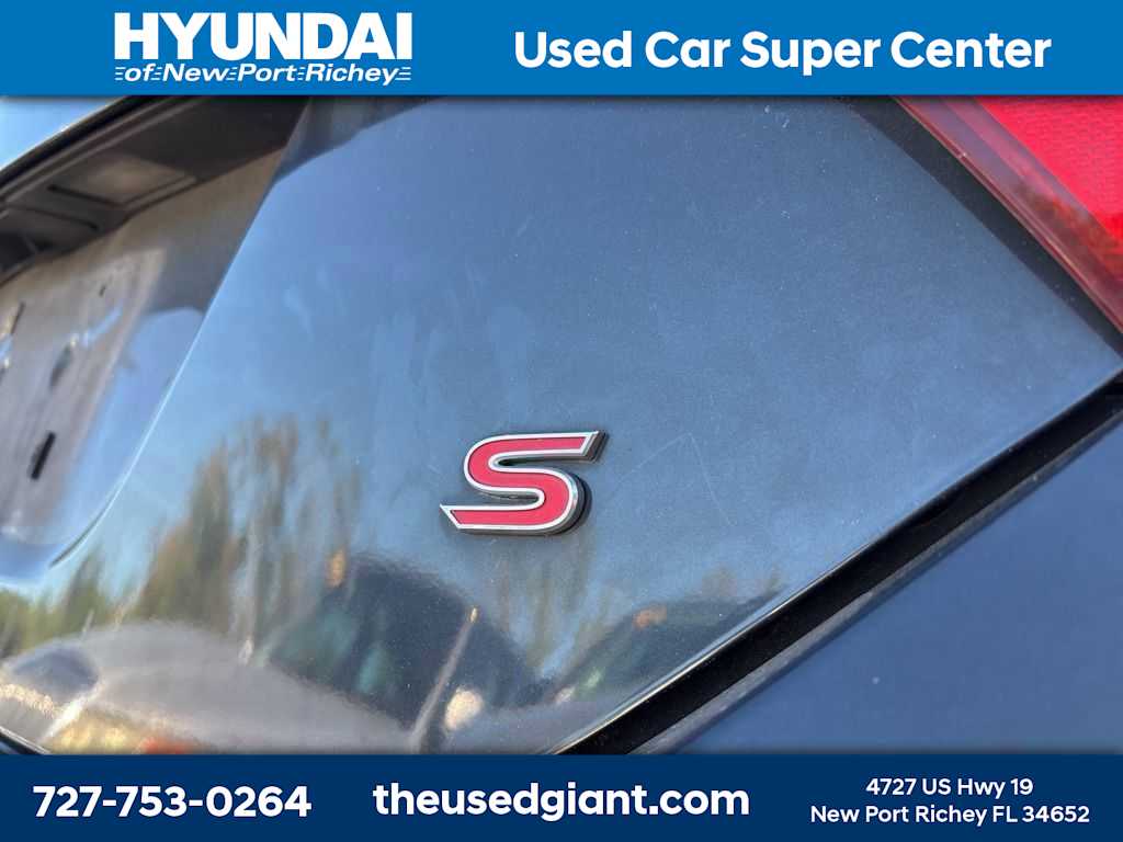 Thumbnail: 2014 Toyota Corolla - 5