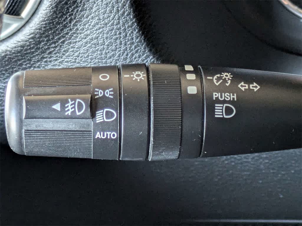 Thumbnail: 2016 Jeep Wrangler - 32