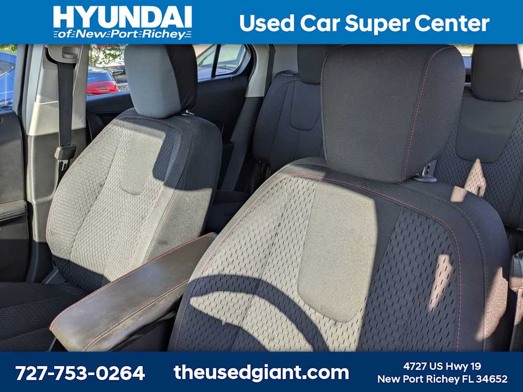 Thumbnail: 2012 Chevrolet Equinox - 3