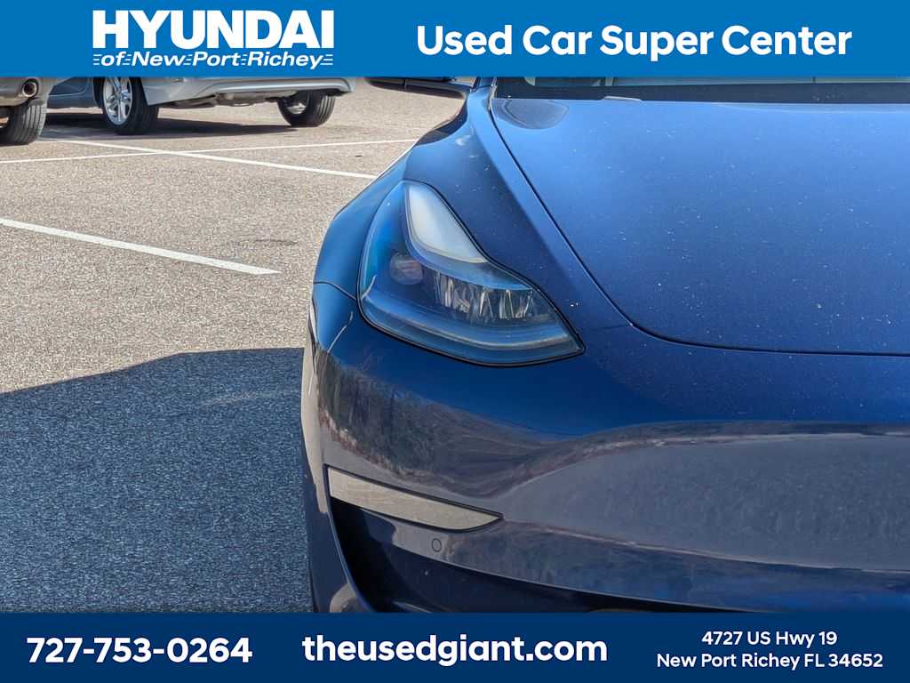 Thumbnail: 2021 Tesla Model 3 - 9