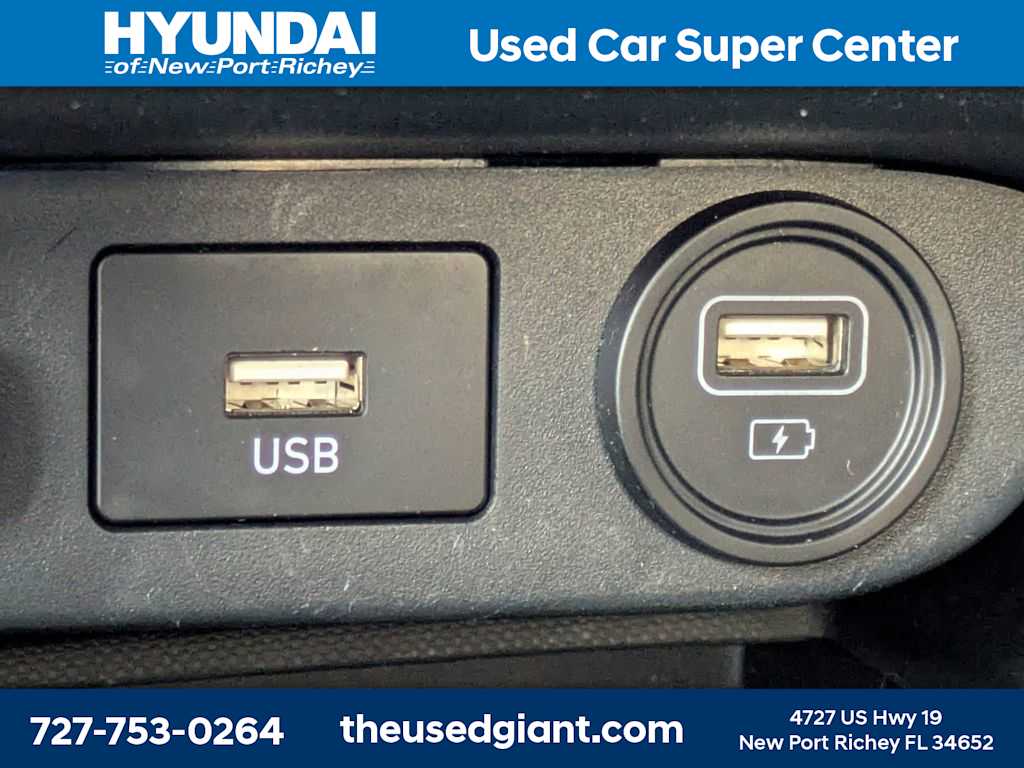 Thumbnail: 2022 Hyundai Elantra - 22