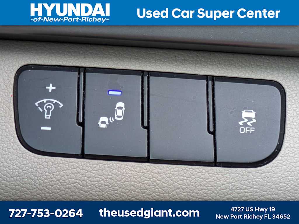 Thumbnail: 2018 Hyundai Elantra - 23