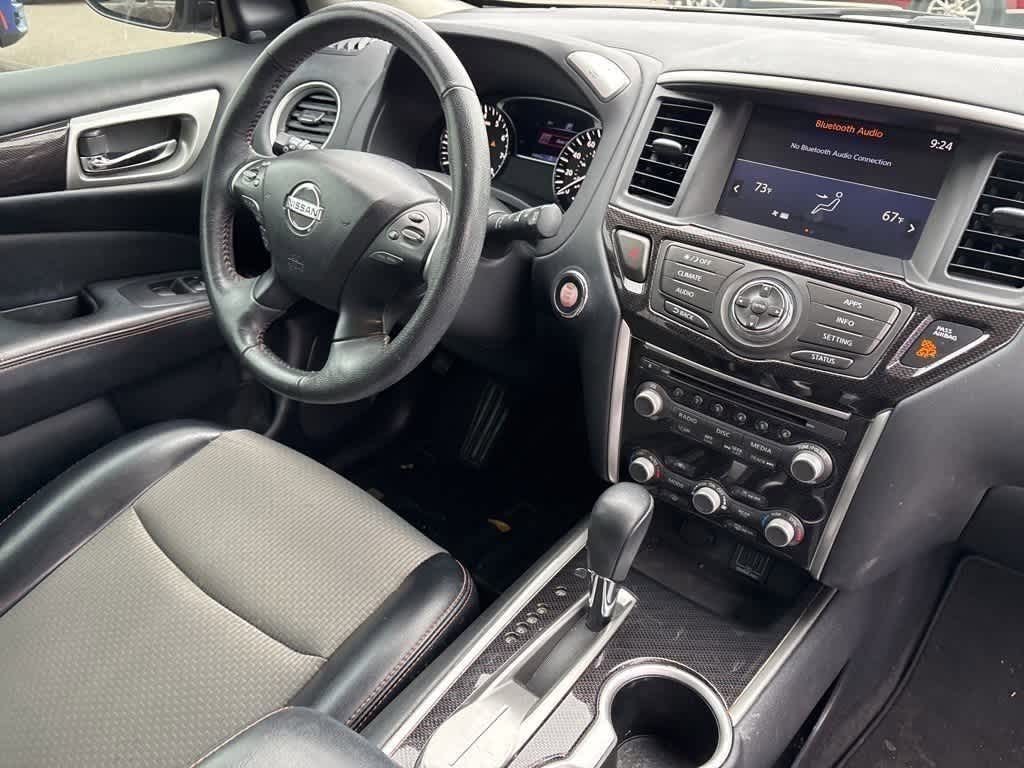 Thumbnail: 2020 Nissan Pathfinder - 9