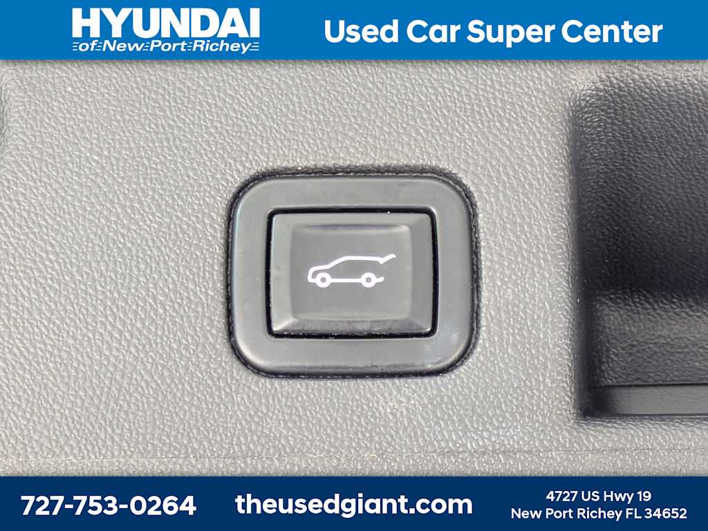 Thumbnail: 2022 Chevrolet Equinox - 16