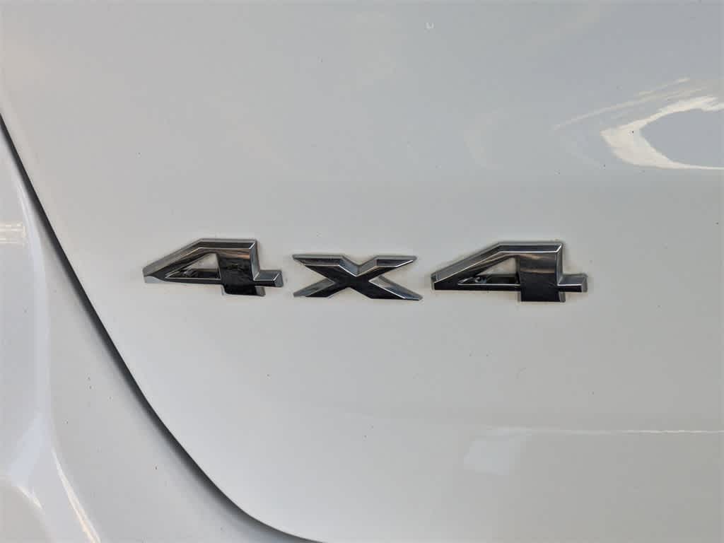 Thumbnail: 2016 Jeep Grand Cherokee - 14