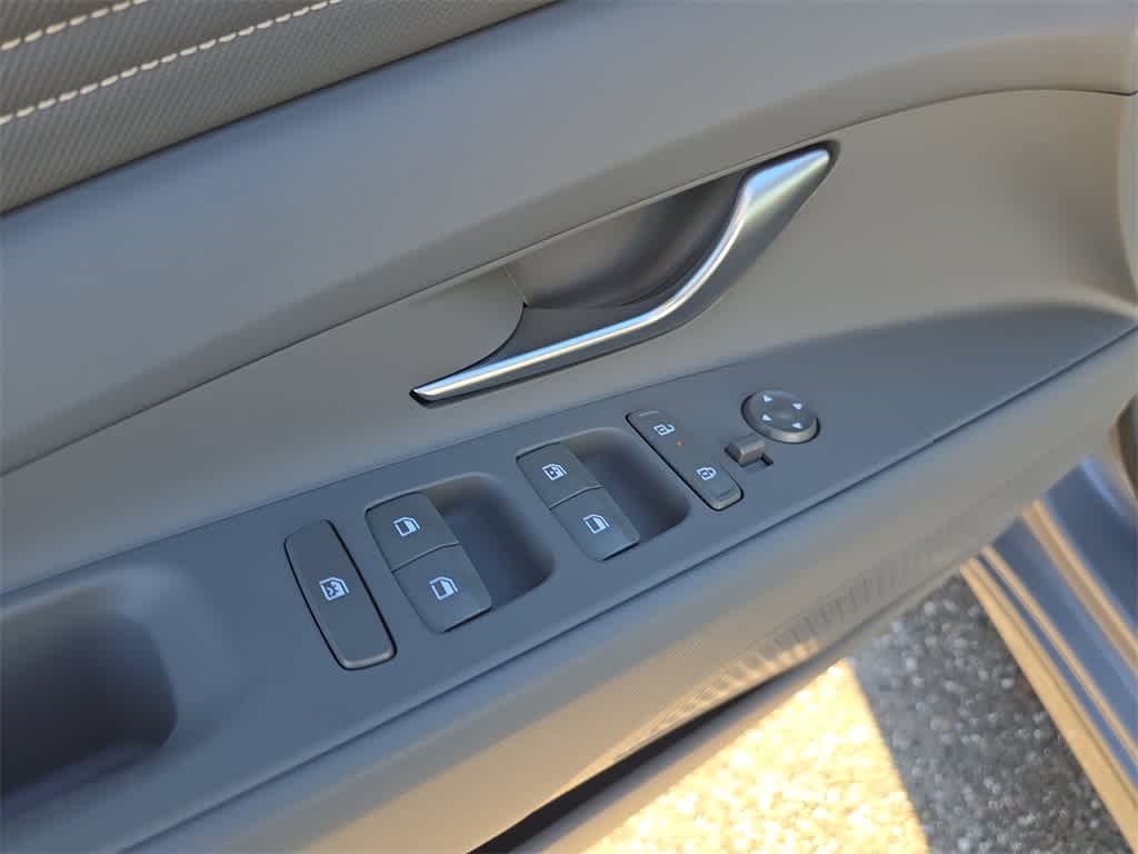 Thumbnail: 2026 Hyundai Elantra - 16