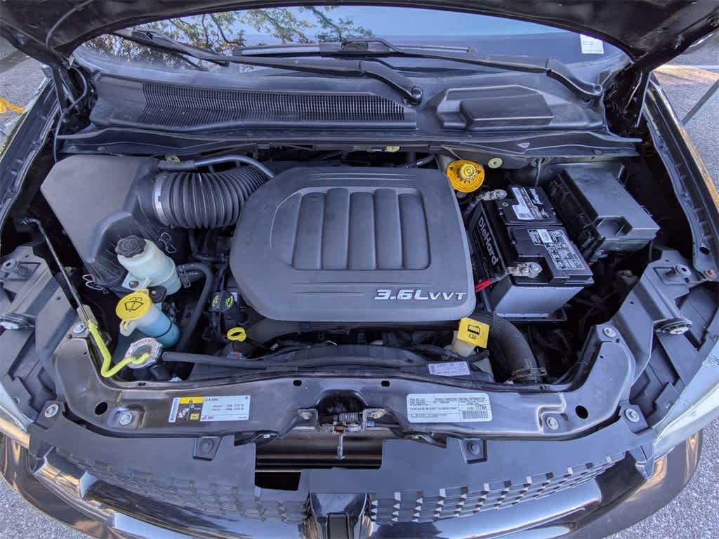 Thumbnail: 2015 Dodge Grand Caravan - 14