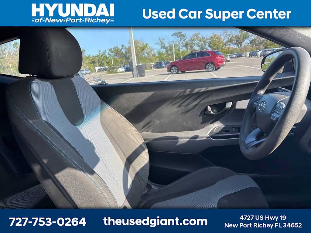 Thumbnail: 2019 Hyundai Veloster - 8