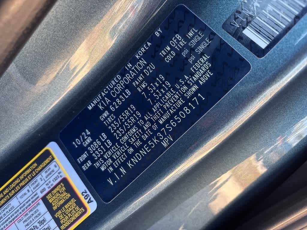 Thumbnail: 2025 Kia Carnival - 17