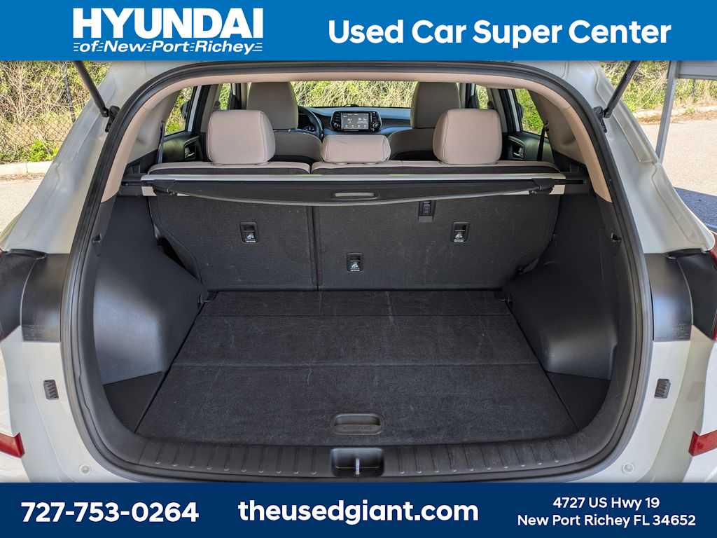 Thumbnail: 2020 Hyundai Tucson - 12