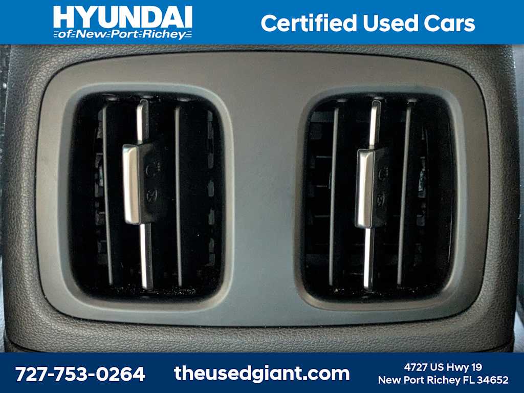 Thumbnail: 2023 Hyundai Santa Cruz - 15