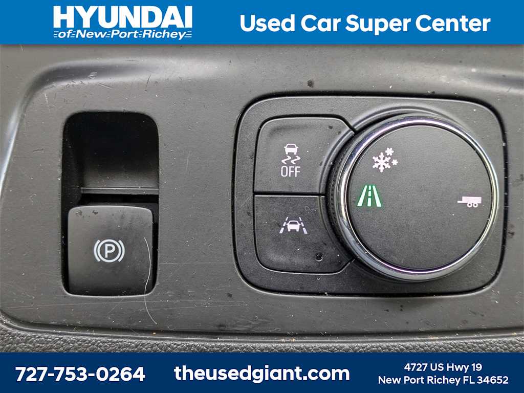 Thumbnail: 2020 Chevrolet Traverse - 34