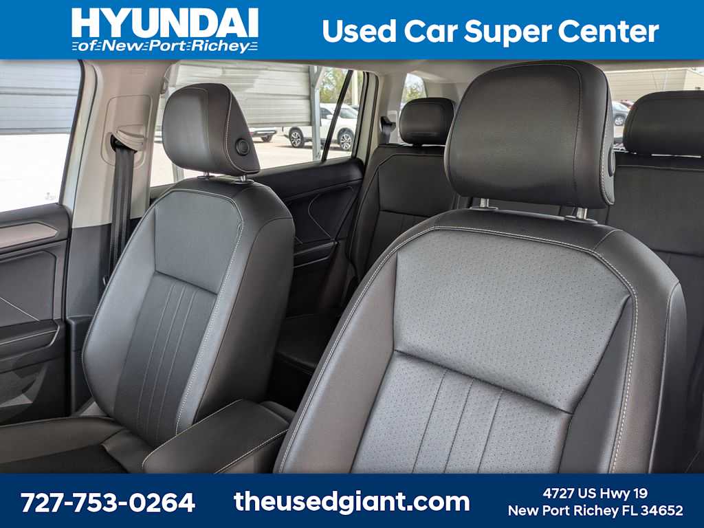 Thumbnail: 2022 Volkswagen Tiguan - 7